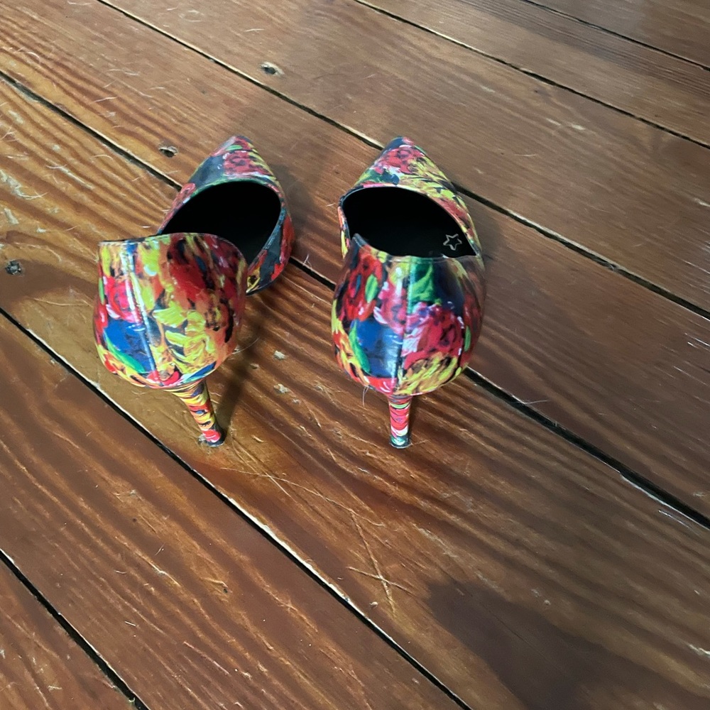 Multi-Color Heels - Picture 2 of 3